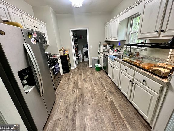5th image of 4745 Liberty Rd