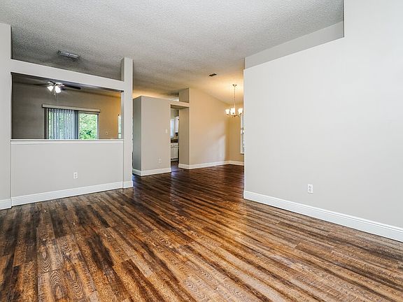 4th image of 1809 Concord Dr