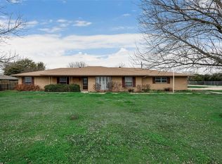 609 E Pace St, Frost, TX 76641