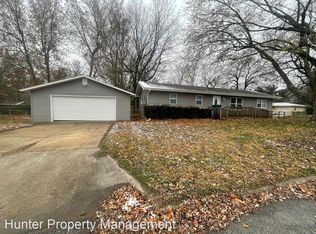 2426 E Loren St, Springfield, MO 65804