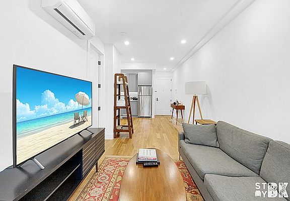 3rd image of 707 Lafayette Ave #2B