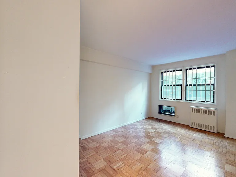 333 E 75th St #1D — Photo 9