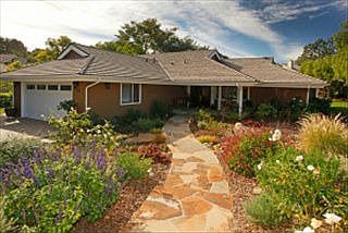 2nd image of 735 Poinsettia Way