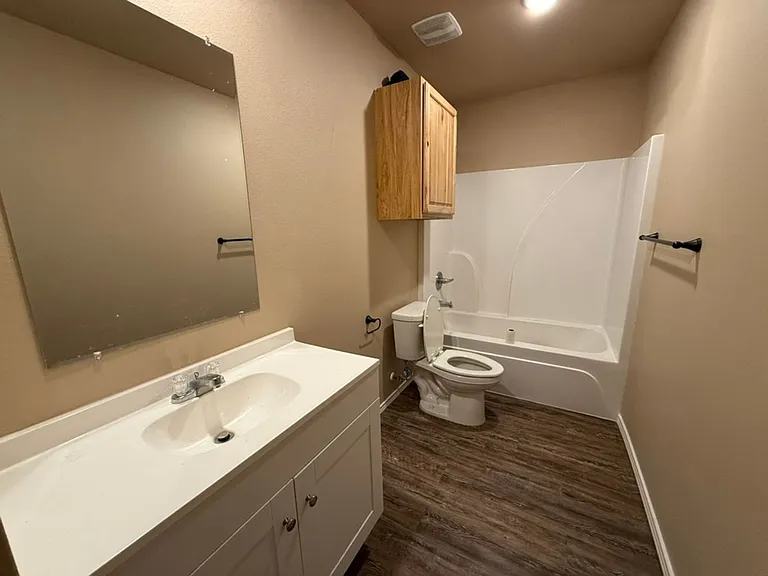 411 David Ave — Photo 5