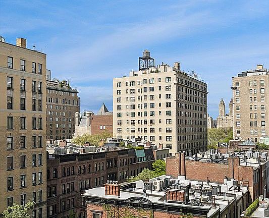 2nd image of 40 E 94th St APT 8A