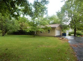 1924 E 44th St, Joplin, MO 64804