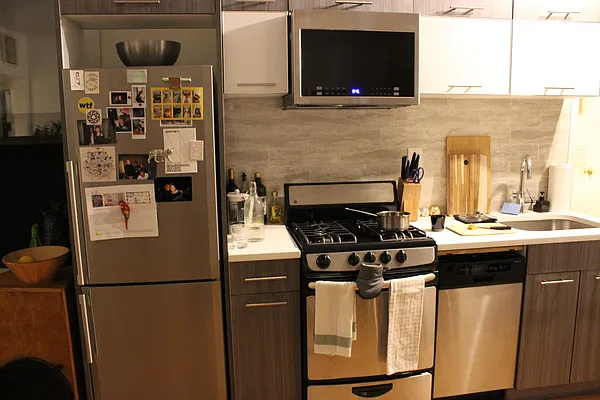 Rented by Premier Metro Realty Corp | media 10