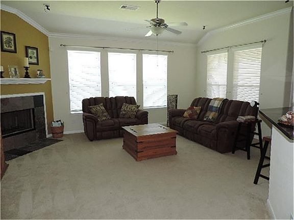 3rd image of 4702 La Escalona Dr