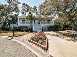 286 Berry Tree Dr, Pawleys Island, SC 29585