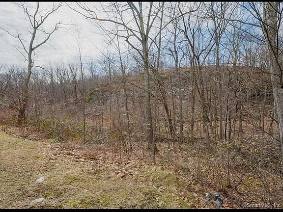 5th image of 62 Glenford Dr