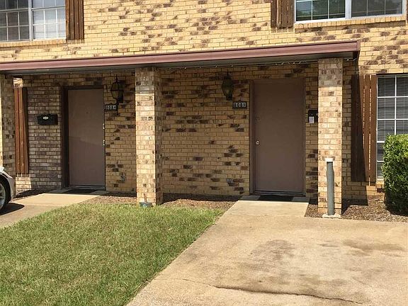 5th image of 806 Texas St #D