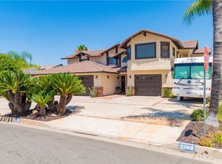 22806 Gray Fox Dr, Canyon Lake, CA 92587