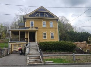54 Bacon St, Warren, MA 01083
