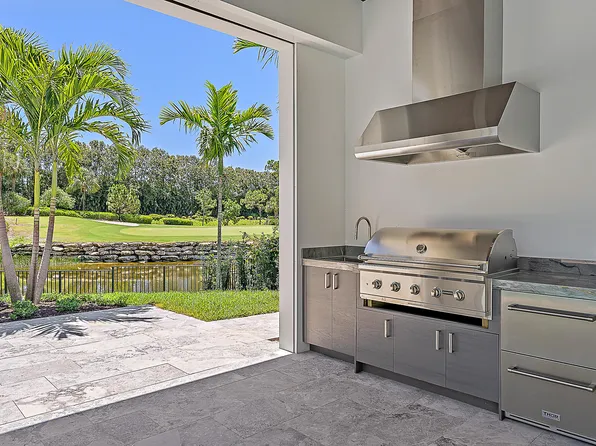 130 S Village Way, Jupiter, FL 33458