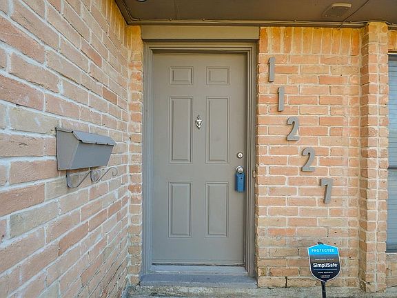 2nd image of 11227 Evesborough Dr