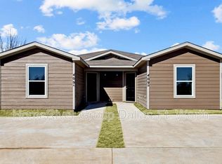 409 County Line Rd #B, Mabank, TX 75147