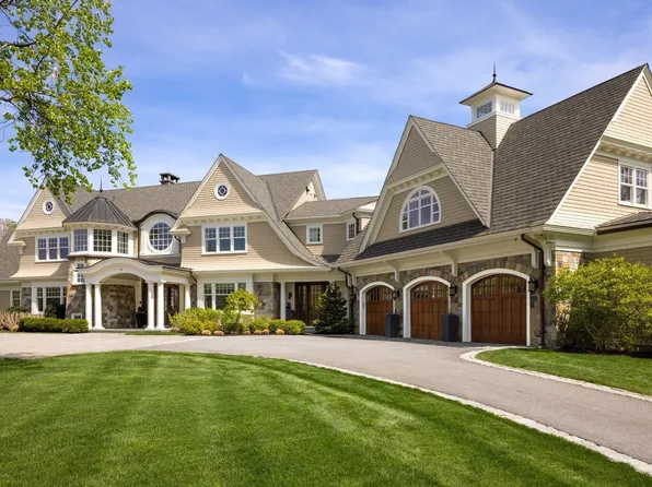 14 Lovers Ln, Southborough, MA 01772