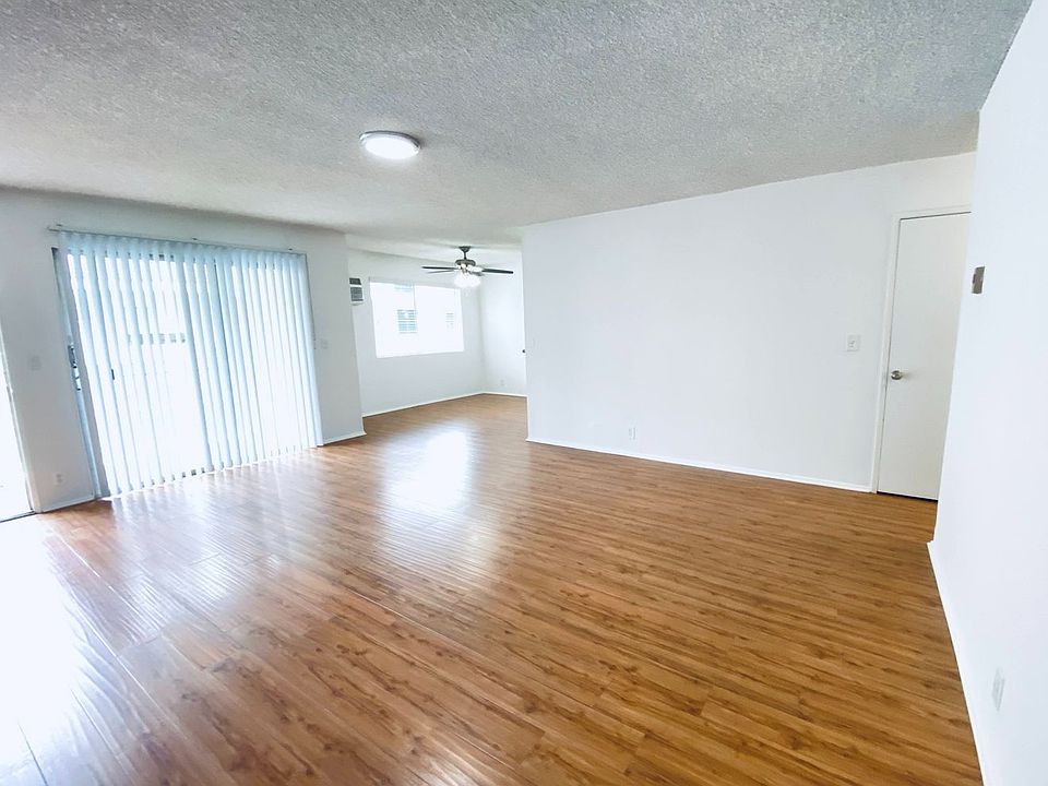 1st image of 20317 Saticoy St #95213