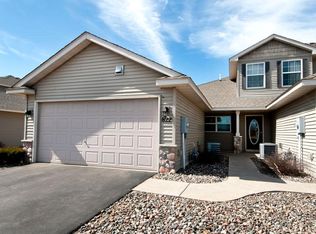 822 Golden Way NW, Isanti, MN 55040