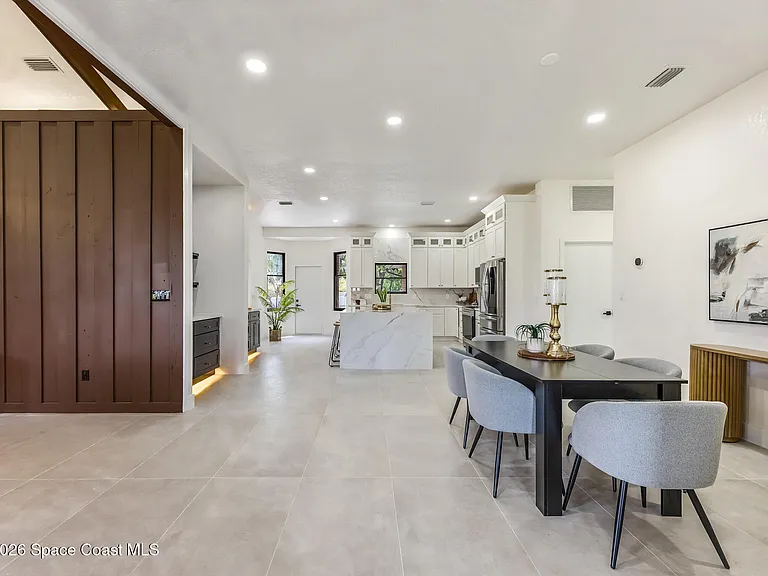 105 Brookhill Dr — Photo 3