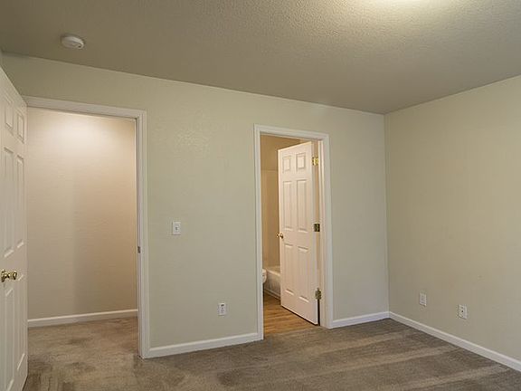 5th image of 5377 Yellow Pine Way