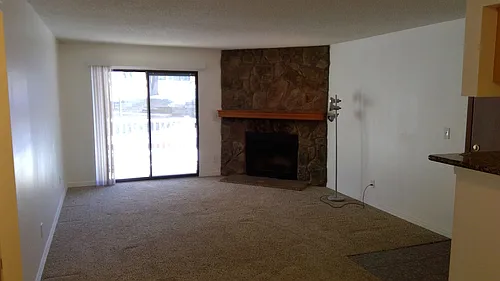 908 S Walden Way #103 Photo 1