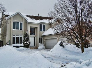 2538 Melanie Ln, Northbrook, IL