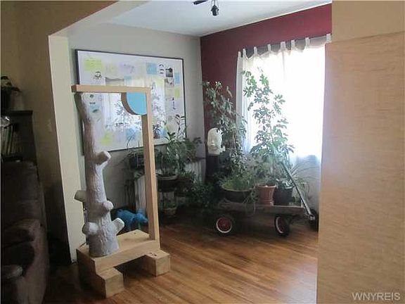 5th image of 64 Lovering Ave