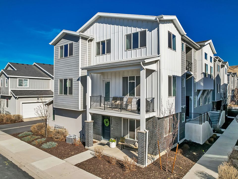 1st image of 15227 S Tack Way