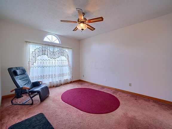5th image of 7485 Creek Ct