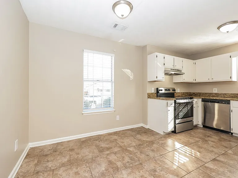 4104 Pepperwood Dr — Photo 5