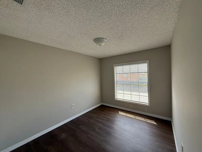 7420 Woodburn Ct #25 — Photo 13