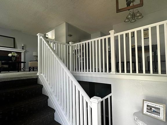 3rd image of 4762 Altura St