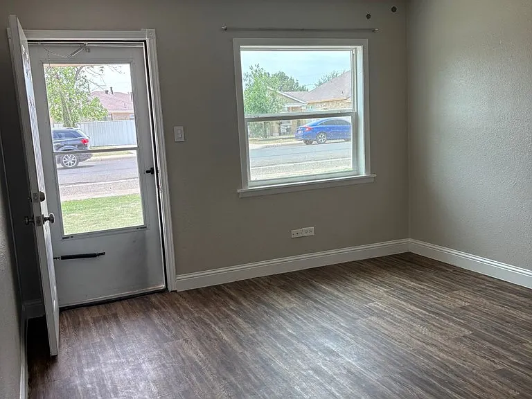 3212 W Kansas Ave — Photo 3