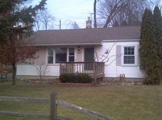 1141 N Eddie St, Walled Lake, MI 48390