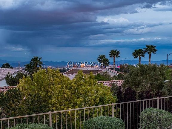 2nd image of 2404 Sierra Heights Dr