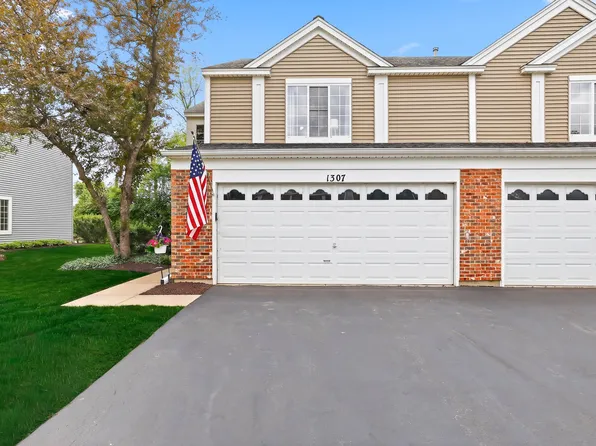 1307 Summersweet Ln, Bartlett, IL 60103