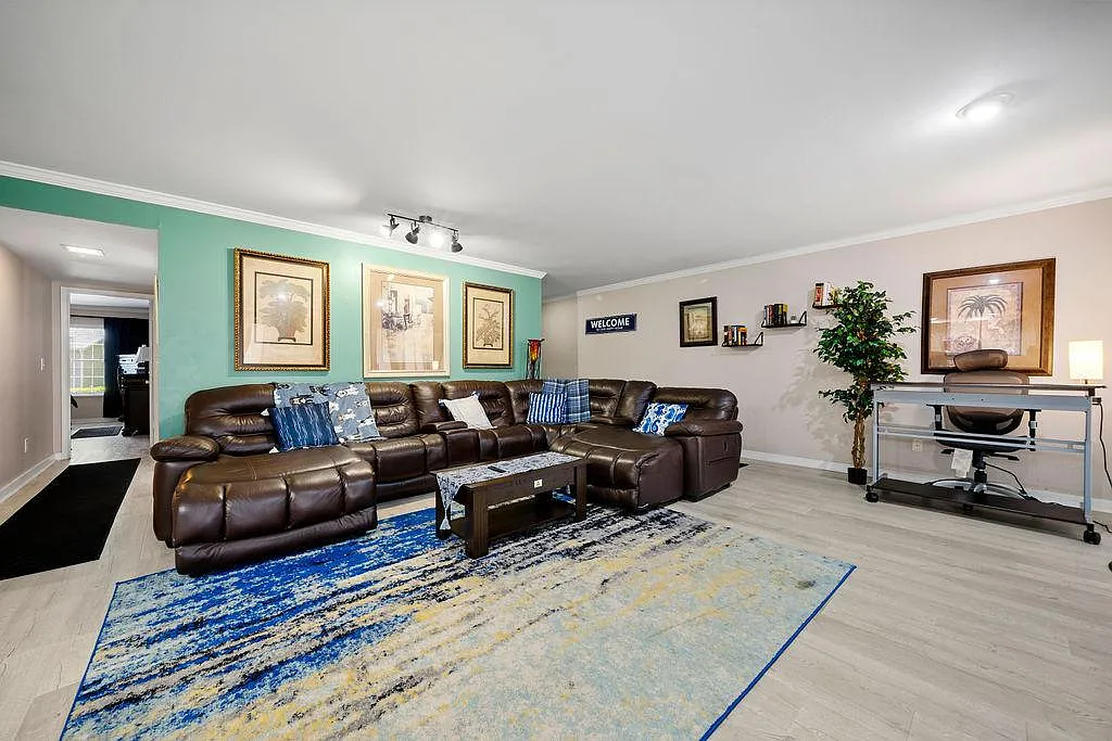 1 bed, 1250 sqft, $1,100 — Photo 4