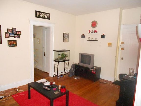 4th image of 224 Kelton St APT 15L