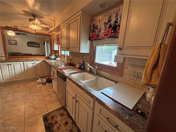 2nd image of 11019 Westborough Rd