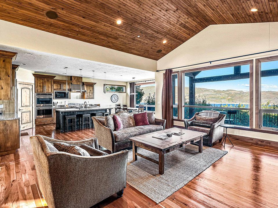 Main Floor Living Room