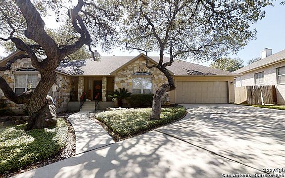 2nd image of 1616 Santa Fe Trail Dr