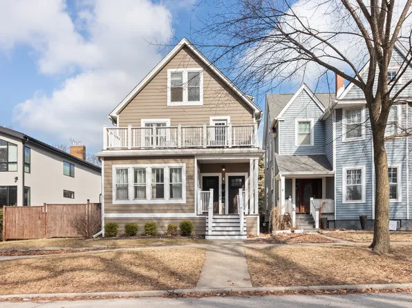 1121 Leonard Pl APT 2, Evanston, IL 60201