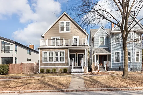 1121 Leonard Pl #2 Photo 1