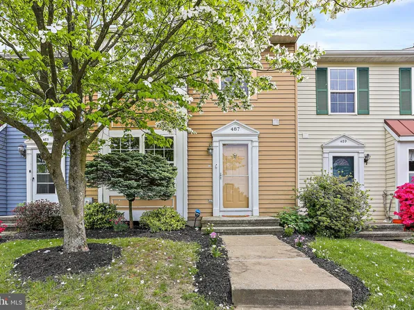 487 S Hills Ct, Westminster, MD 21158