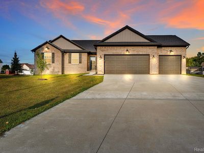 8185 Hidden Cove Ct, Grand Blanc, MI, 48439