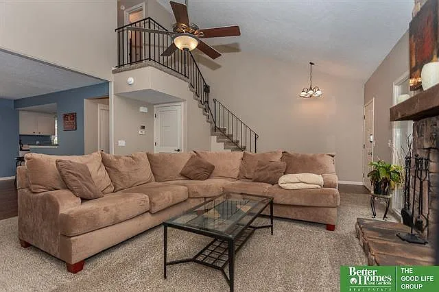 12073 Burdette Cir — Photo 1
