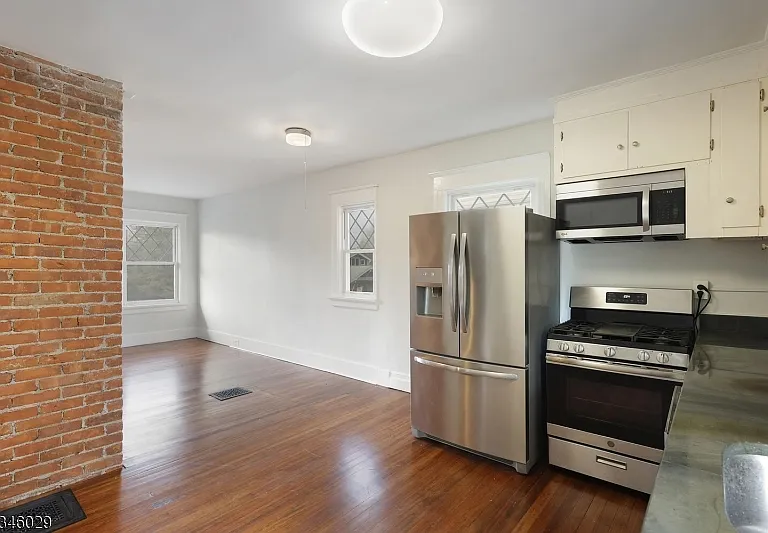 7 Olyphant Dr #2 — Photo 6