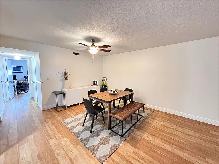 520 Orton Ave #503 — Photo 13