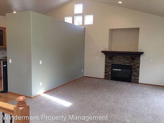 3rd image of 3751 N Heather Pl